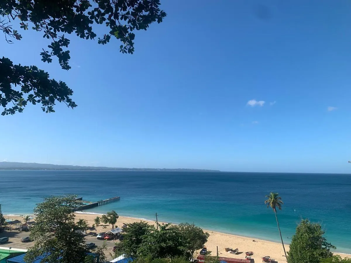 Aguadilla Sunrise Apt With Ac Wifi 8 Minute Walk From Crashboat Beach